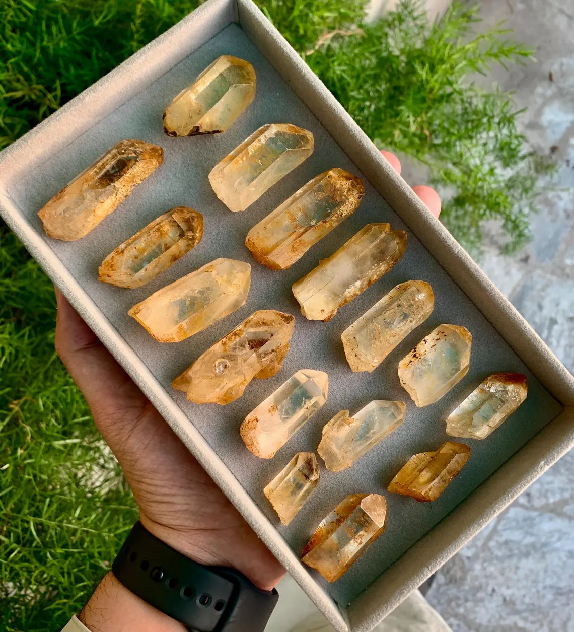 16 Pcs Yellow Clear Quartz Lot - 285 gram