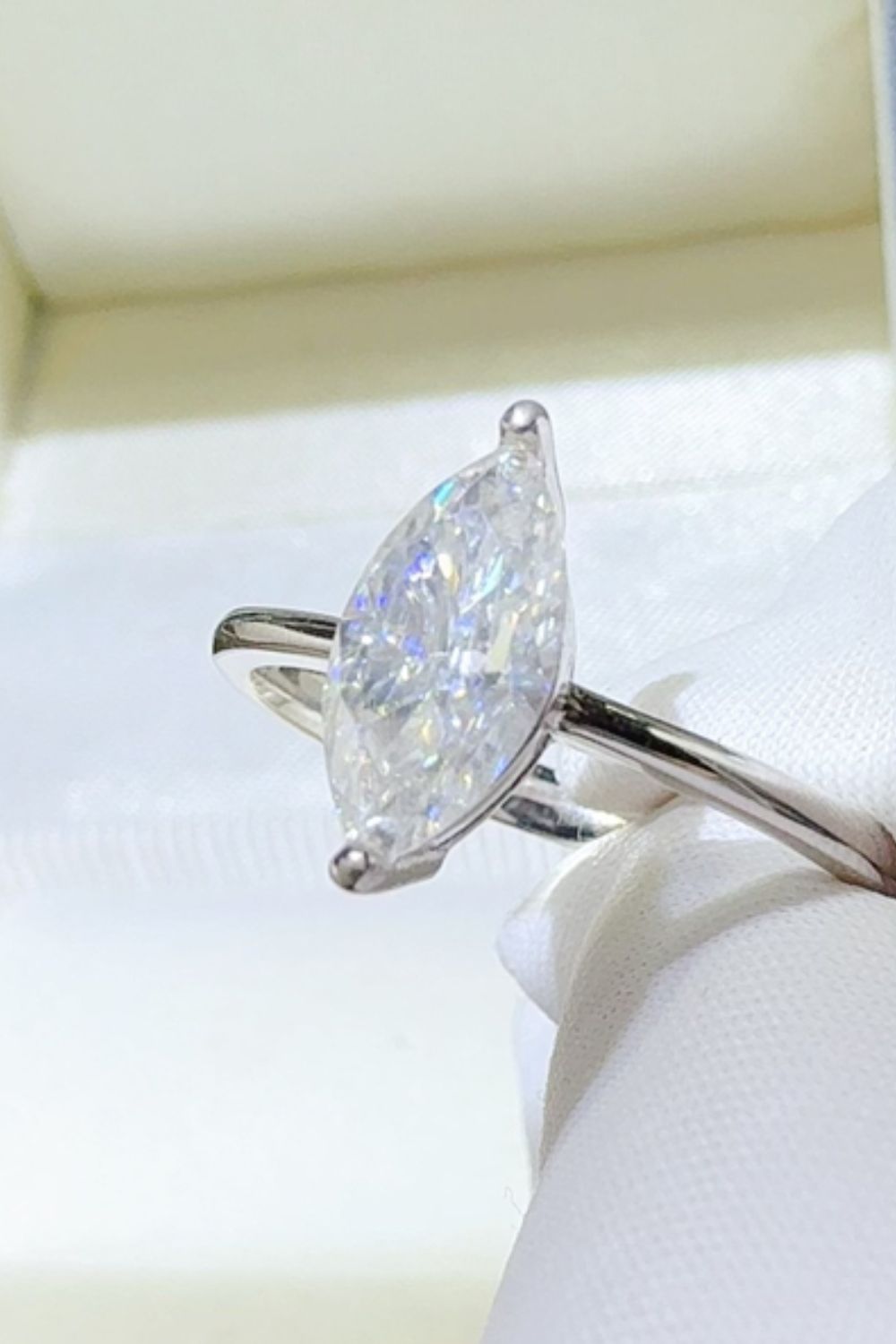 2 Carat Moissanite 925 Sterling Silver Ring