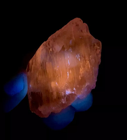 Natural Pink Color Fluorescent Kunzite Afghanistan