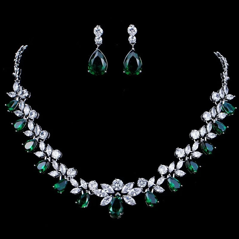 Luxury Emerald Necklace and Earring Set Shinny Cubic Zirconia Jewelry Set