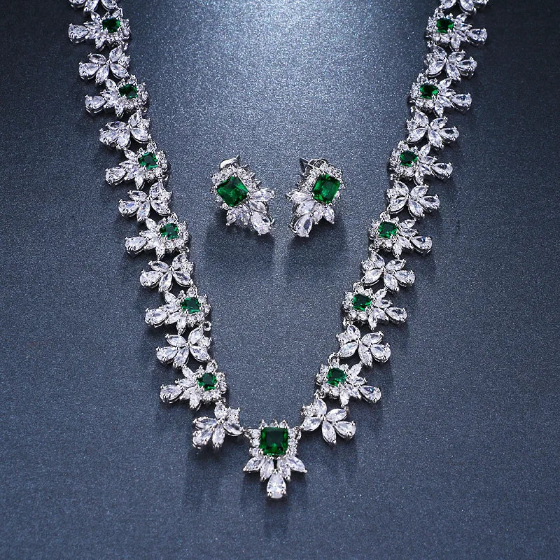 Luxury Emerald Necklace and Earring Set Shinny Cubic Zirconia Jewelry Set