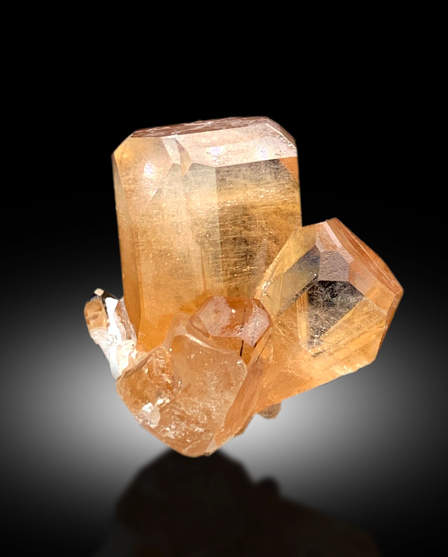 Topaz crystals and stones from Skardu, Pakistan