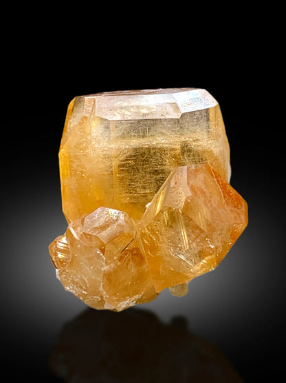 Topaz crystals and stones from Skardu, Pakistan