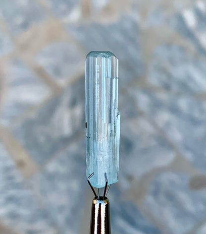 Transparent and Terminated Sky Blue Aquamarine Crystal from Shigar valley Pakistan - 16.75 carats