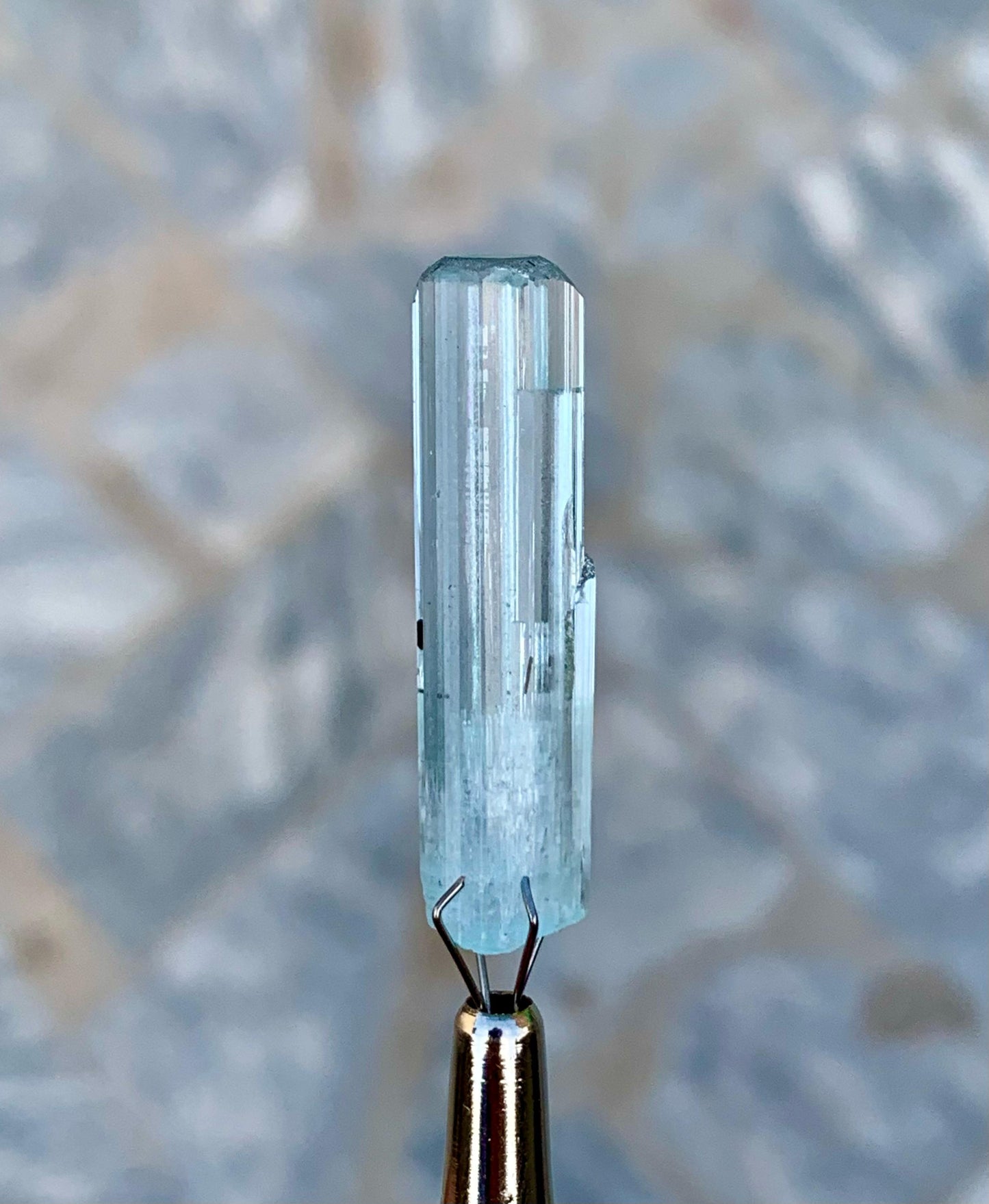 Transparent and Terminated Sky Blue Aquamarine Crystal from Shigar valley Pakistan - 16.75 carats