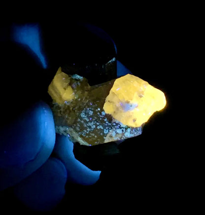 Fluorescent Apatite with Schorl Tourmaline and Quartz - 17 gram