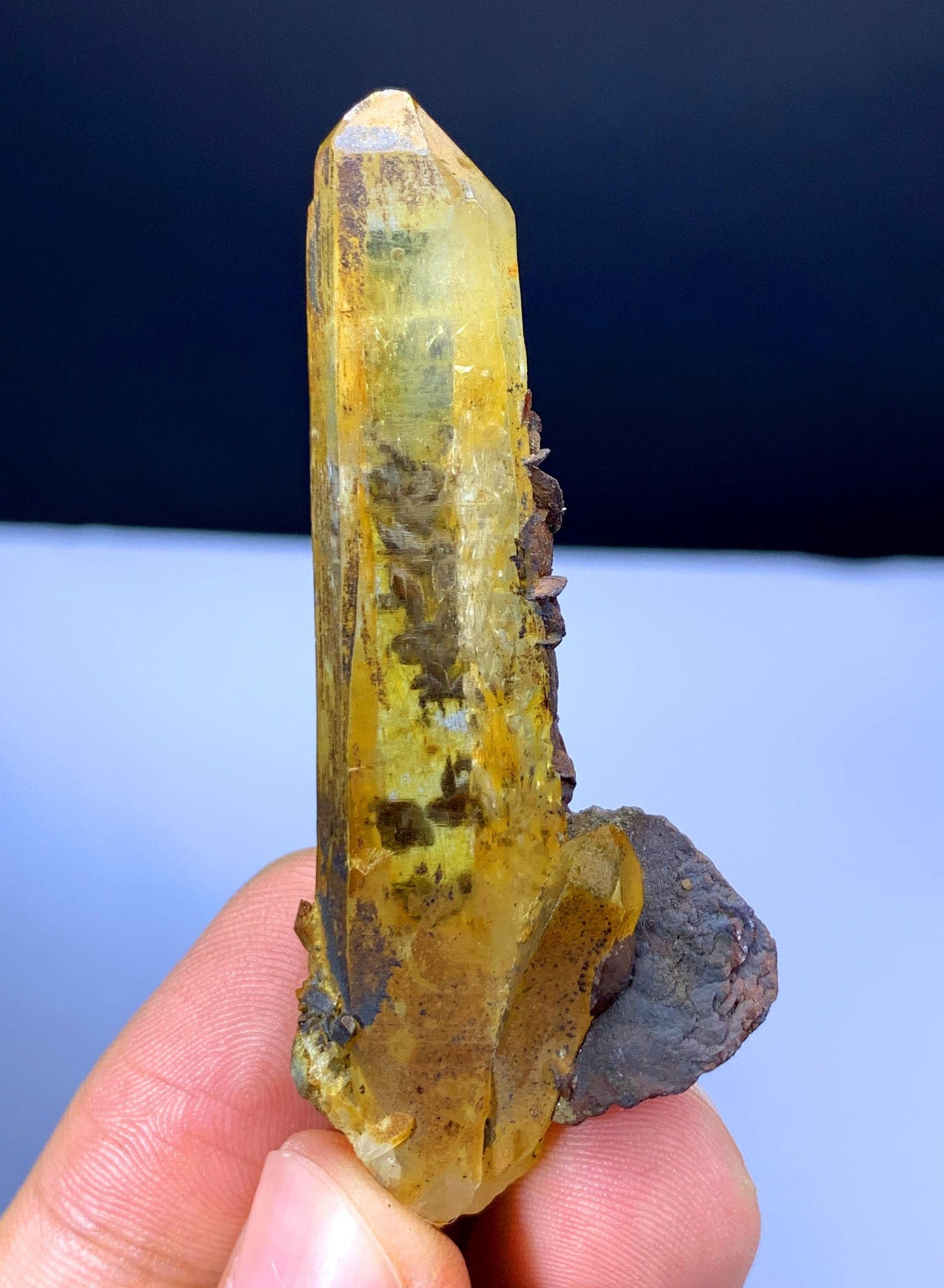 Rare Siderite on Yellow Quartz from Skardu Pakistan - 18 gram